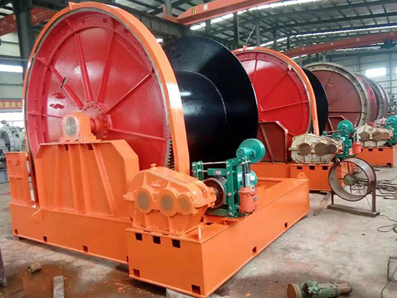 非標定制卷揚機